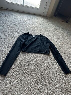 No Boundaries Black Long-Sleeve Cropped Top